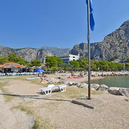 Mia Omiš