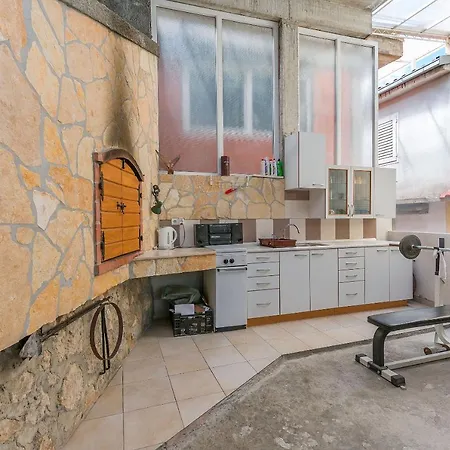 Mia Apartment