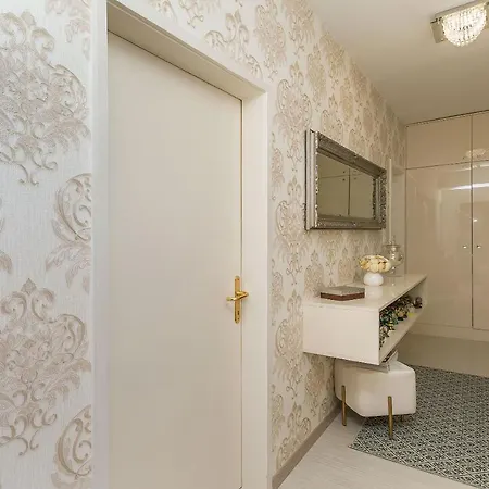 Apartment Mia Omis